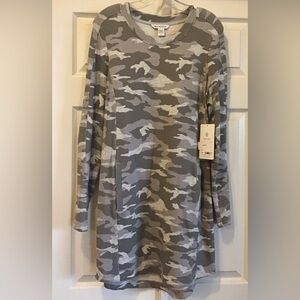 NWT Athleta Balance Printed Dress - Size Large